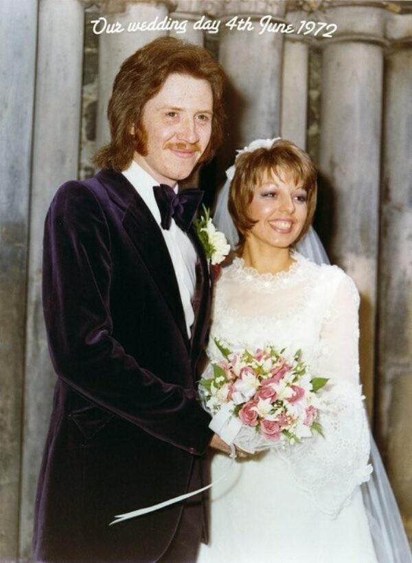 Barry and Julie on their wedding day in 1972