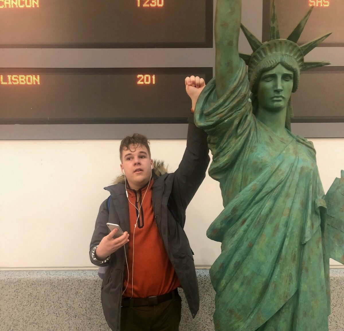 Taking a trip to NYC pushed the boundaries of autistic 19-year-old, Lynden